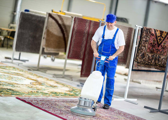ویژگی‌های مواد شوینده مورد استفاده در خدمات قالیشویی